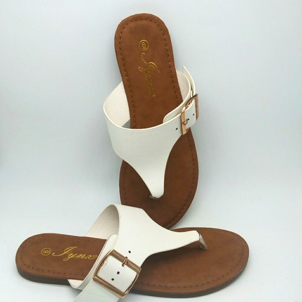White sandal with buckle